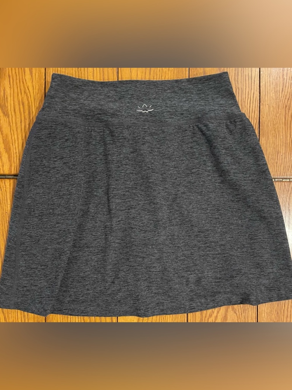 Beyond Yoga SpaceDye Move It Skirt, medium, charcoal/black, lined